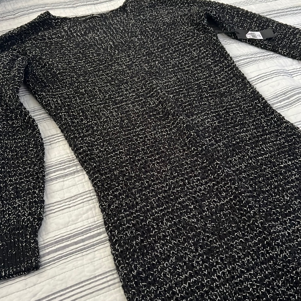 Beautiful black, long sleeved dress!